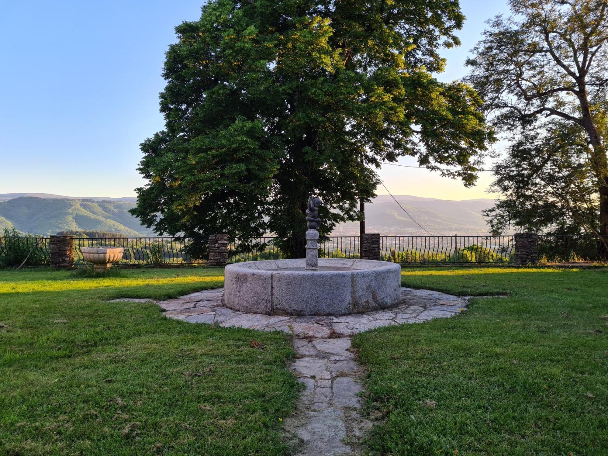Gite Confortable Avec Spa Prive Et Confort Moderne Pont-de-Larn Esterno foto